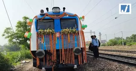 भारत की पहली हाइड्रोजन ट्रेन जींद-सोनीपत रूट पर बेहद सफल रही भारत की पहली हाइड्रोजन ट्रेन जींद-सोनीपत रूट पर बेहद सफल रही