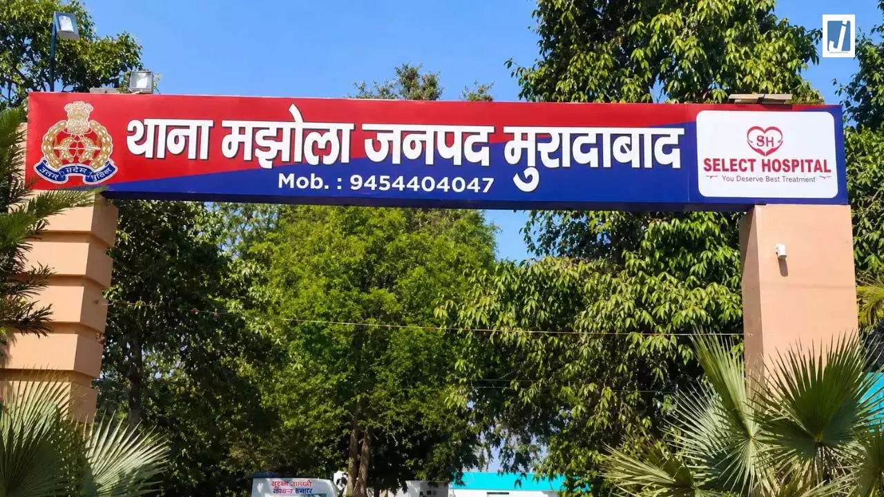 पत्नी के लिए खरीदी साड़ी से युवक ने लगाया फंदा पत्नी के लिए खरीदी साड़ी से युवक ने लगाया फंदा