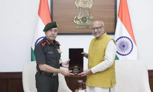 सीडीएस जनरल एनएस राजा सुब्रमणि ने उपराष्ट्रपति से शिष्टाचार भेंट की सीडीएस जनरल एनएस राजा सुब्रमणि ने उपराष्ट्रपति से शिष्टाचार भेंट की