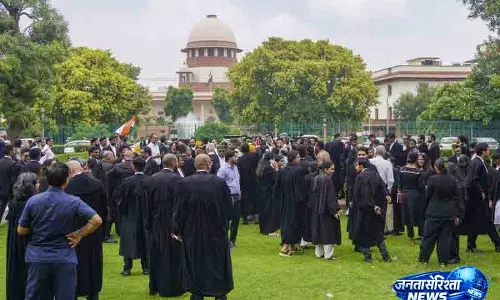 Delhi SC वकीलों ने छात्रों का समर्थन किया Delhi SC वकीलों ने छात्रों का समर्थन किया
