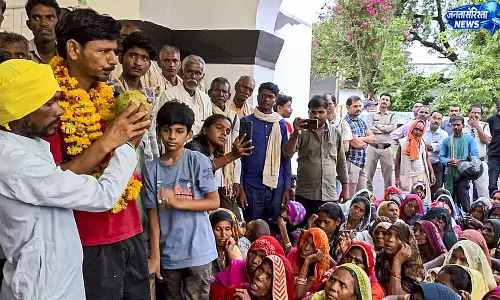 18 दिन बाद अमित भटनागर ने खत्म किया अनशन 18 दिन बाद अमित भटनागर ने खत्म किया अनशन
