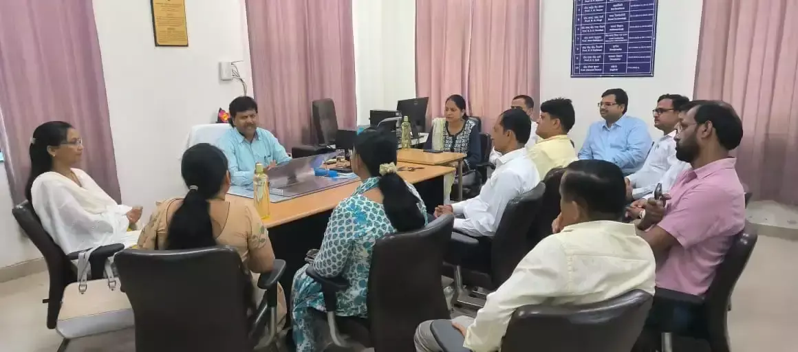 Dehradun: नए सत्र से पहले एचएनबी गढ़वाल विश्वविद्यालय अलर्ट, रैगिंग पर सख्त कार्रवाई Dehradun: नए सत्र से पहले एचएनबी गढ़वाल विश्वविद्यालय अलर्ट, रैगिंग पर सख्त कार्रवाई