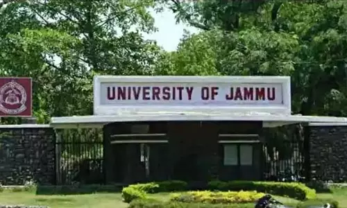 Jammu: जम्मू विश्वविद्यालय के डीन से मिला एबीवीपी प्रतिनिधिमंडल, ज्ञापन सौंपा Jammu: जम्मू विश्वविद्यालय के डीन से मिला एबीवीपी प्रतिनिधिमंडल, ज्ञापन सौंपा