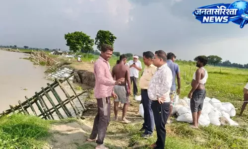 सरयू नदी में बढ़ा जलस्तर, बैराजों से भारी पानी छोड़े जाने पर बढ़ी चिंता सरयू नदी में बढ़ा जलस्तर, बैराजों से भारी पानी छोड़े जाने पर बढ़ी चिंता