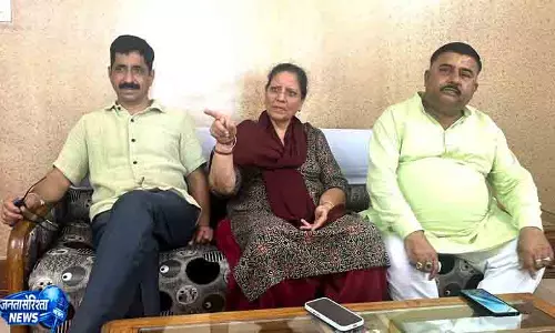 Hamirpur छात्रों पर लाठीचार्ज को लेकर केंद्र पर बरसी कांग्रेस Hamirpur छात्रों पर लाठीचार्ज को लेकर केंद्र पर बरसी कांग्रेस