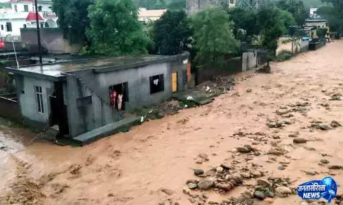 Udhampur में फ्लैश फ्लड से बचाव अभियान तेज