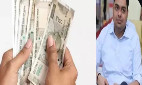 Railway   के बड़े अफसर को CBI ने घूस लेते दबोचा