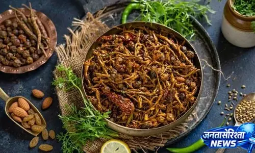 खेजड़ी की फलियों और जंगली बेरी का कमाल, स्वाद में लाजवाब केर सांगरी खेजड़ी की फलियों और जंगली बेरी का कमाल, स्वाद में लाजवाब केर सांगरी