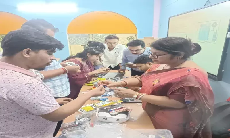 समग्र शिक्षा के तहत त्रिपुरा विद्याज्योति स्कूलों में रोबोटिक्स, वीआर लैब शुरू करेगा समग्र शिक्षा के तहत त्रिपुरा विद्याज्योति स्कूलों में रोबोटिक्स, वीआर लैब शुरू करेगा