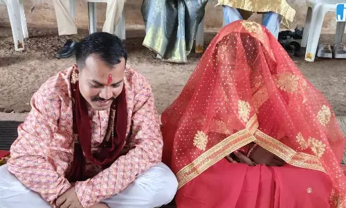 जगदलपुर जेल में हुई शादी, पीड़िता के परिजन ने आरोपी को दामाद बनाया जगदलपुर जेल में हुई शादी, पीड़िता के परिजन ने आरोपी को दामाद बनाया