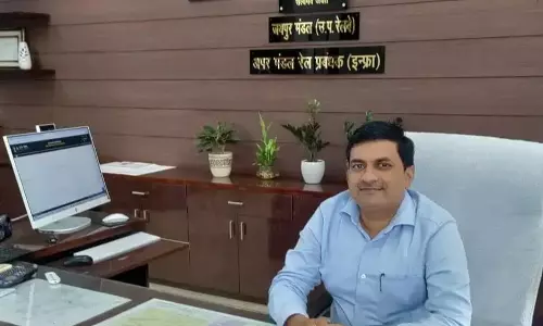 Jaipur: रेलवे में नई जिम्मेदारी, सुशील कुमार ने जयपुर मंडल में किया कार्यभार ग्रहण Jaipur: रेलवे में नई जिम्मेदारी, सुशील कुमार ने जयपुर मंडल में किया कार्यभार ग्रहण