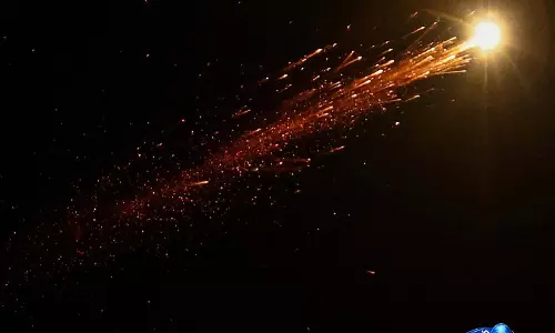 ईरान का पलटवार, अमेरिकी ठिकानों पर ड्रोन हमले ईरान का पलटवार, अमेरिकी ठिकानों पर ड्रोन हमले