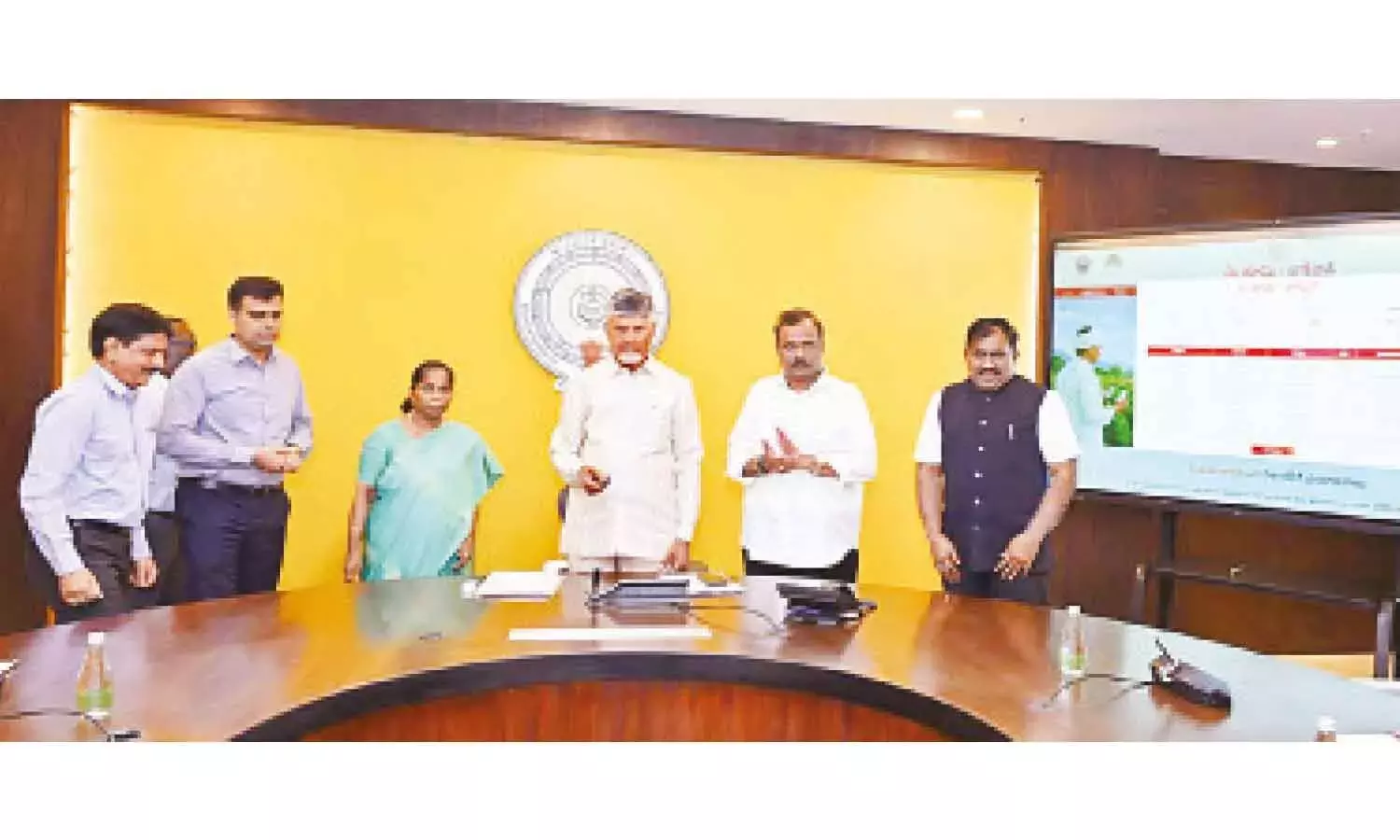 CM नायडू ने भूमि विवादों को खत्म करने के लिए ब्लॉकचेन भूमि रजिस्ट्री की शुरुआत की