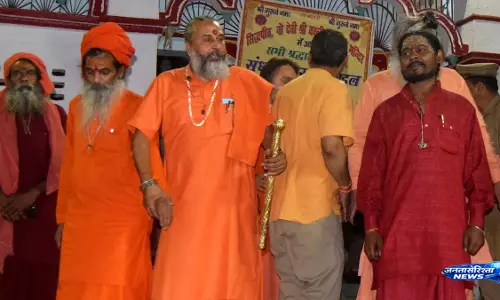 Ghaziabad  में संत समाज का आशीर्वाद, यति मां प्रत्यंगिरा गिरी का हुआ सम्मान