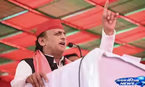 UP  की सियासत गर्म, अखिलेश ने भाजपा की कार्यशैली पर उठाए सवाल