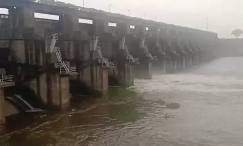 गुजरात के मोरबी में मच्छू-3 बांध लबालब, दो गेट खोले गए, 21 गांवों में अलर्ट गुजरात के मोरबी में मच्छू-3 बांध लबालब, दो गेट खोले गए, 21 गांवों में अलर्ट