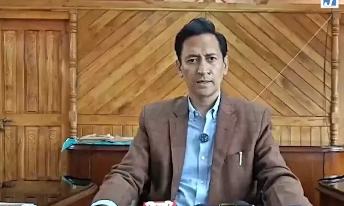नैनीताल में भूस्खलन पर प्रशासन सख्त, दीपक रावत बोले: अवैध निर्माण पर होगी कार्रवाई नैनीताल में भूस्खलन पर प्रशासन सख्त, दीपक रावत बोले: अवैध निर्माण पर होगी कार्रवाई