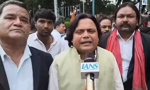 नीट पेपर लीक मामले पर सपा का सरकार पर हमला, बोली