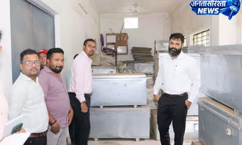 कलेक्टर व्यास ने EVM स्ट्रांग रूम परिसर की सुरक्षा व अन्य व्यवस्थाओं का किया निरीक्षण कलेक्टर व्यास ने EVM स्ट्रांग रूम परिसर की सुरक्षा व अन्य व्यवस्थाओं का किया निरीक्षण