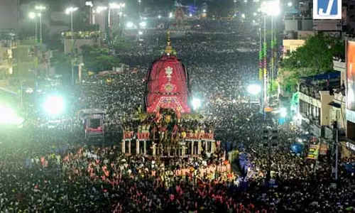 ओडिशा: पुरी में बहुदा यात्रा के दौरान एक और श्रद्धालु की मौत की खबर ओडिशा: पुरी में बहुदा यात्रा के दौरान एक और श्रद्धालु की मौत की खबर