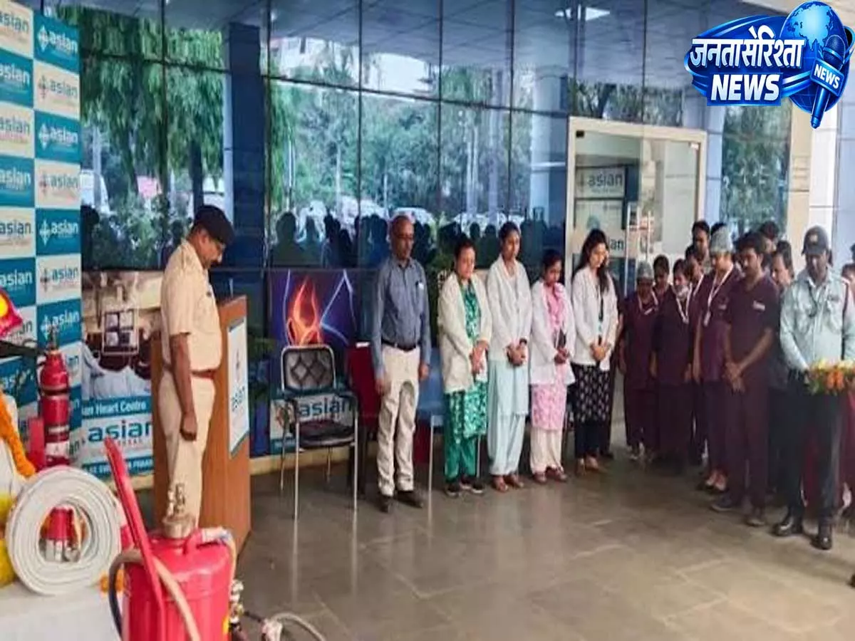 सील अस्पतालों को दोबारा खोलने पर सवाल, मुजफ्फरपुर आयुक्त ने मांगा अधिकारियों से जवाब सील अस्पतालों को दोबारा खोलने पर सवाल, मुजफ्फरपुर आयुक्त ने मांगा अधिकारियों से जवाब