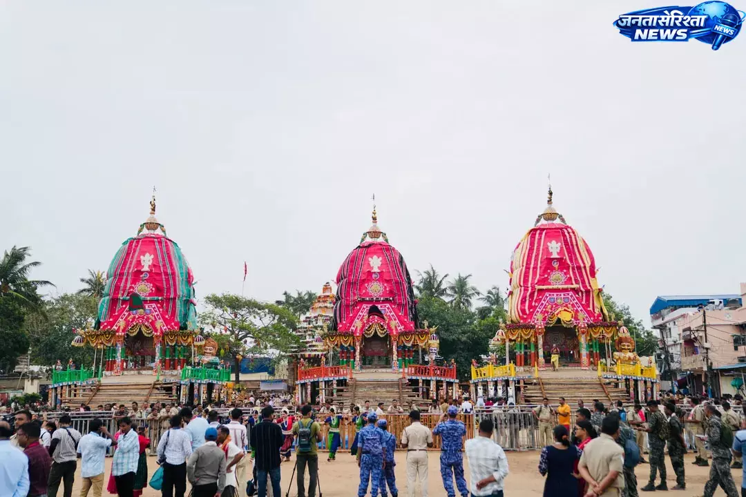 पुरी में आज भगवान जगन्नाथ की बहुडा यात्रा पुरी में आज भगवान जगन्नाथ की बहुडा यात्रा