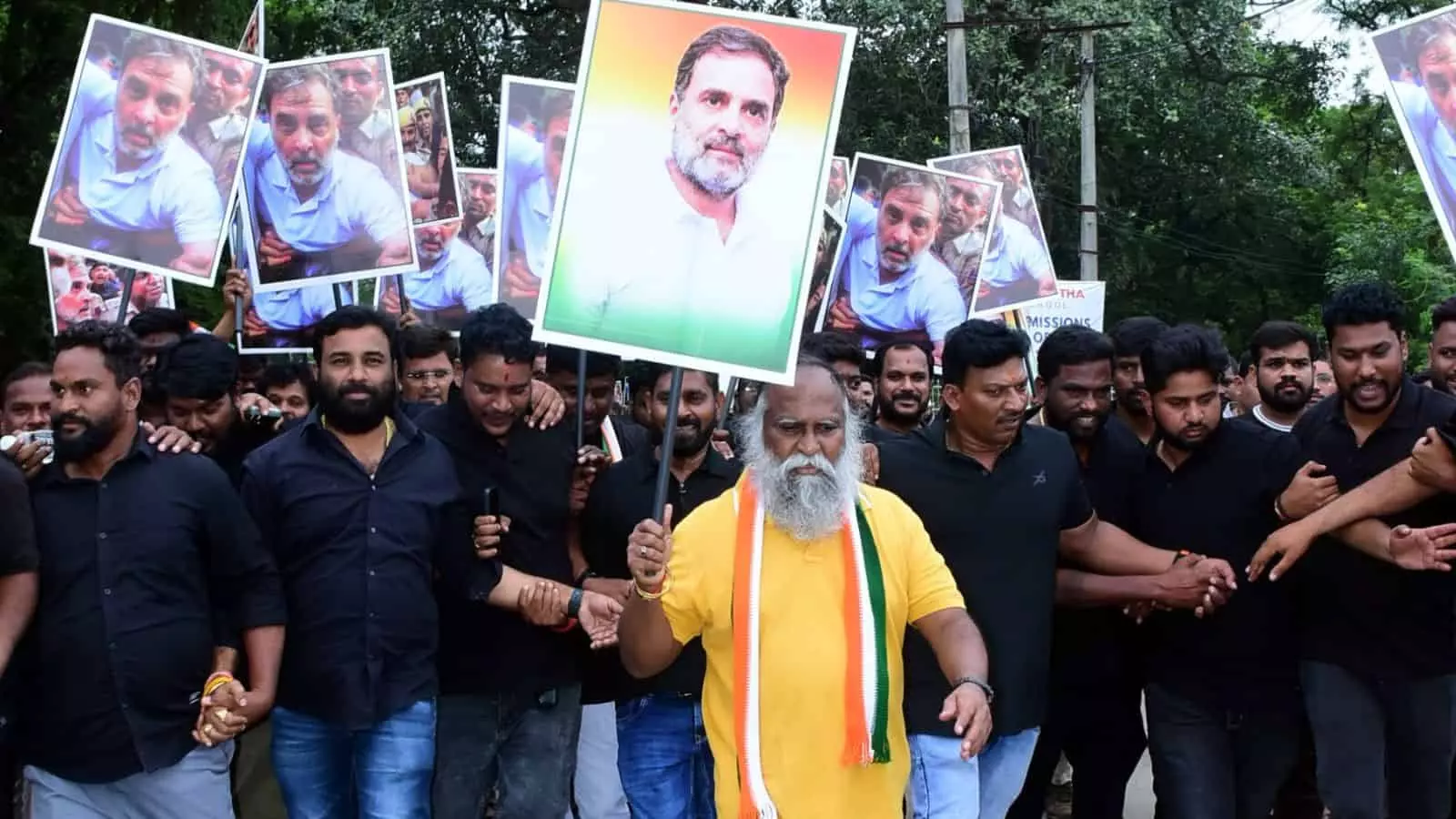 तेलंगाना में सियासी गर्मी तेज, जग्गा रेड्डी ने बीजेपी कार्यालय घेराव का किया ऐलान तेलंगाना में सियासी गर्मी तेज, जग्गा रेड्डी ने बीजेपी कार्यालय घेराव का किया ऐलान