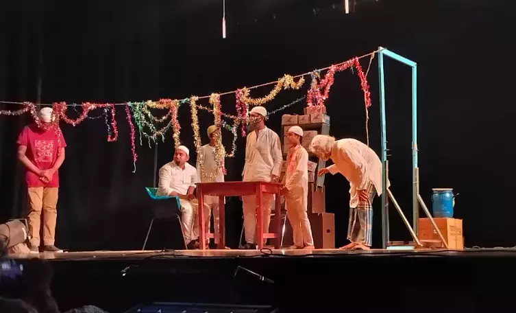 Hyderabad का दूसरा अंतर्राष्ट्रीय बाल रंगमंच महोत्सव अंतिम चरण में प्रवेश कर गया Hyderabad का दूसरा अंतर्राष्ट्रीय बाल रंगमंच महोत्सव अंतिम चरण में प्रवेश कर गया