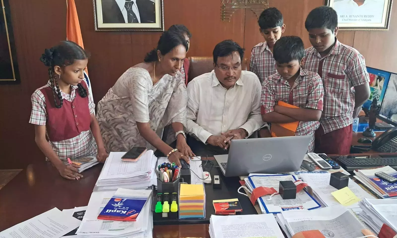Telangana: स्कूली छात्रों के शोध से पता चला कि हैदराबाद में झीलों का आकार छोटा हो रहा है Telangana: स्कूली छात्रों के शोध से पता चला कि हैदराबाद में झीलों का आकार छोटा हो रहा है