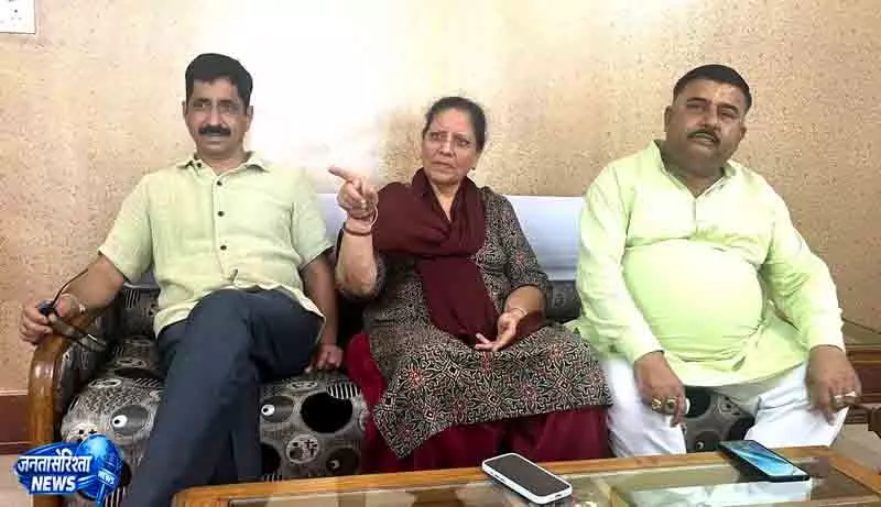 Hamirpur छात्रों पर लाठीचार्ज को लेकर केंद्र पर बरसी कांग्रेस Hamirpur छात्रों पर लाठीचार्ज को लेकर केंद्र पर बरसी कांग्रेस