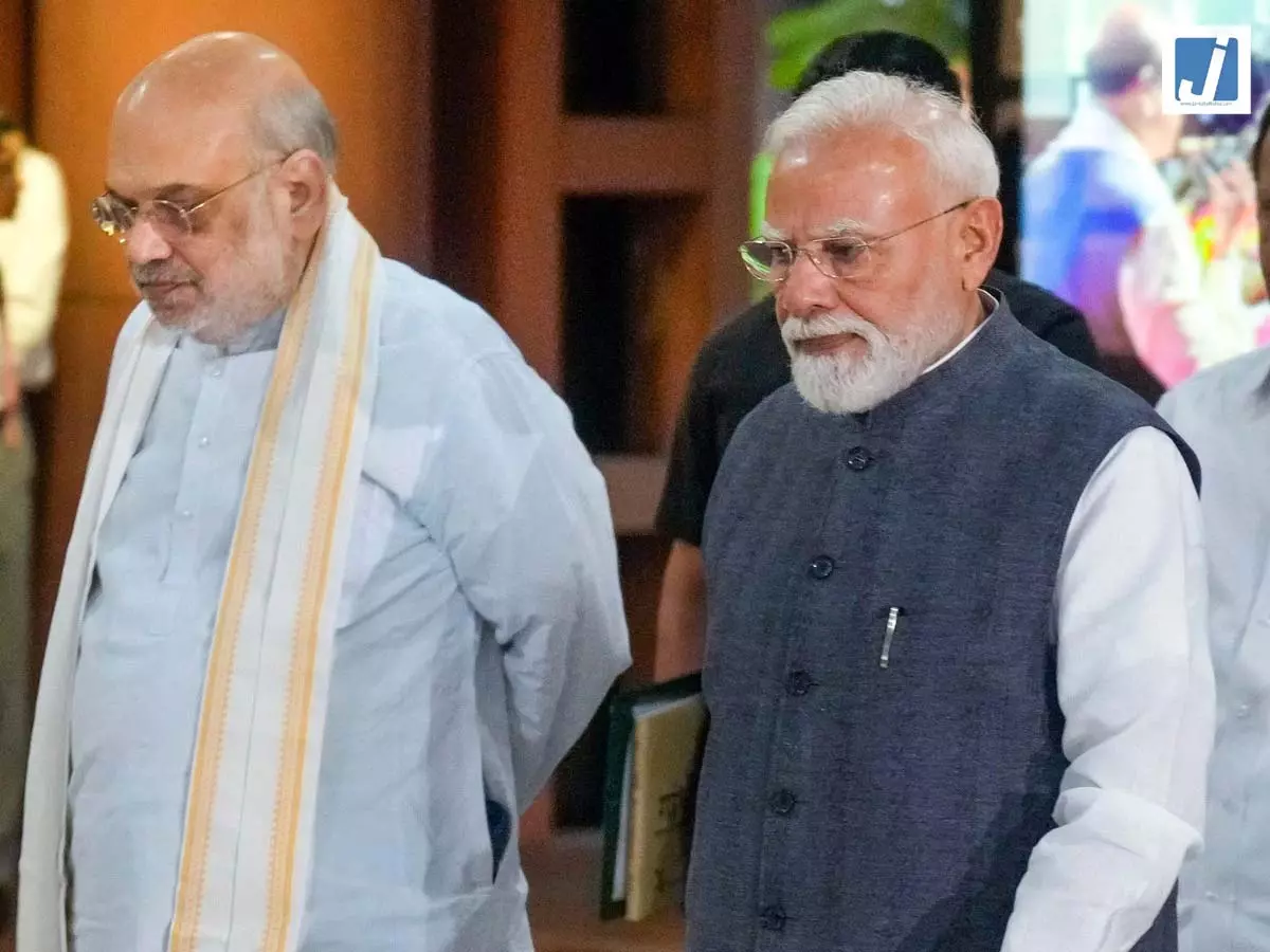पेपर लीक पर संशोधित बिल को मोदी कैबिनेट की मंजूरी, केंद्र सरकार एक्शन मोड में पेपर लीक पर संशोधित बिल को मोदी कैबिनेट की मंजूरी, केंद्र सरकार एक्शन मोड में
