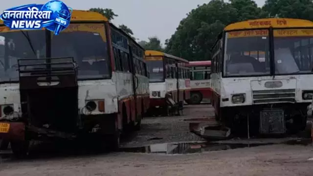 कांवड़ यात्रा से ठीक पहले बढ़ीं मुश्किलें: रोडवेज की तैयारियों पर उठे सवाल, वर्कशॉप में धूल फांक रहीं दर्जनों बसें