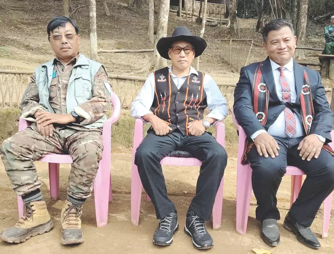 NSCN (I-M) के अलग हुए गुट ईस्टर्न फ्लैंक ने अंतरिम सरकार बनाई NSCN (I-M) के अलग हुए गुट ईस्टर्न फ्लैंक ने अंतरिम सरकार बनाई