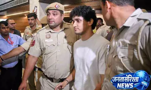 Delhi CJP का प्रदर्शन: प्रधान से इस्तीफा देने की मांग Delhi CJP का प्रदर्शन: प्रधान से इस्तीफा देने की मांग