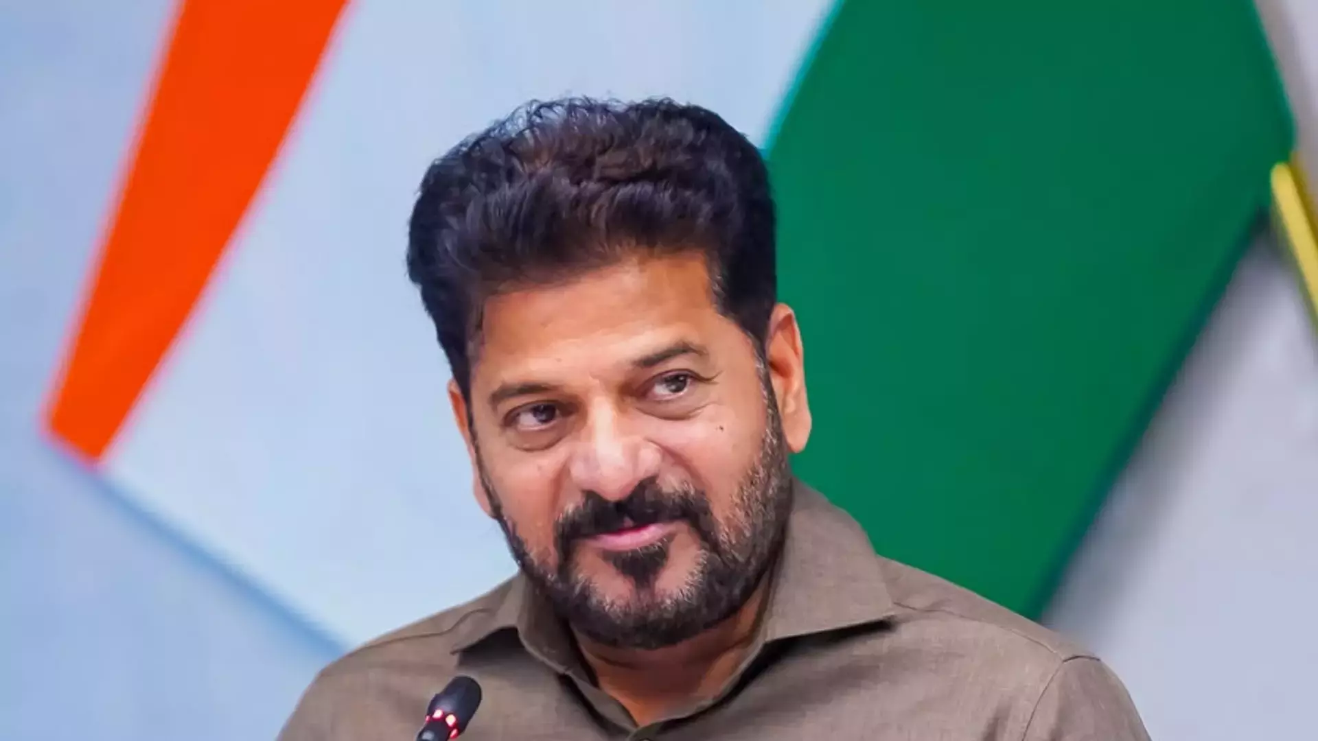Telangana: रेवंत का कहना है कि सरकार केंद्रीय रसोई के लिए जैविक उत्पाद खरीदेगी