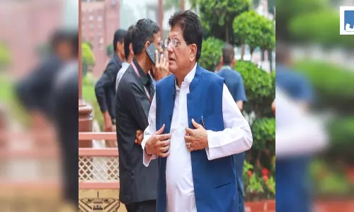 डीपफेक वीडियो पर भड़के केंद्रीय मंत्री, पुलिस में दर्ज कराई शिकायत, बोले- AI का दुर्भावनापूर्ण दुरुपयोग स्वीकार नहीं