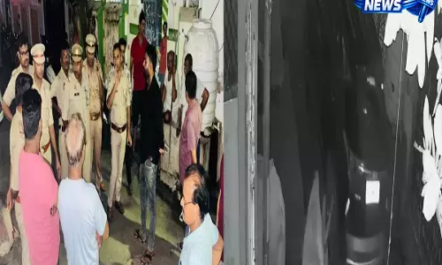 लखनऊ में इंसानियत शर्मसार, कार की चपेट में आया बछड़ा, हादसे में तोड़ा दम