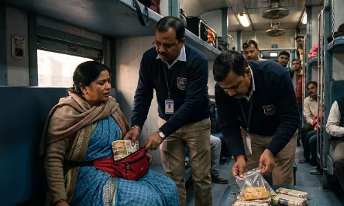 PDDU जंक्शन पर 7.11 करोड़ का विदेशी सोना बरामद, पश्चिम बंगाल की महिला गिरफ्तार
