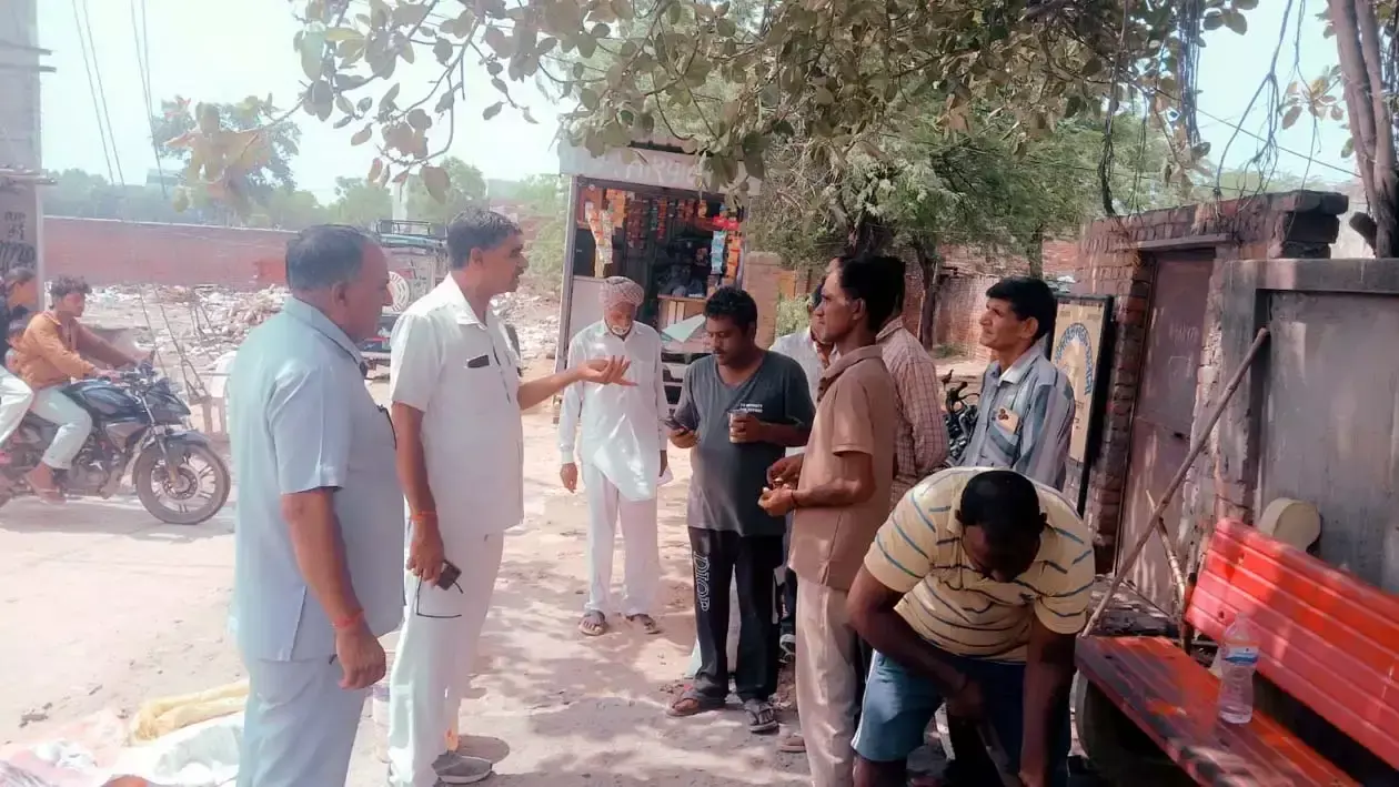 Hisar: पुलिस की नशा मुक्ति टीम ने संभाला मोर्चा, घर-घर जागरूकता अभियान