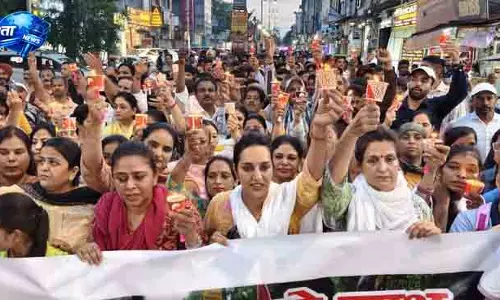 Ambala में पेपर लीक के खिलाफ कैंडल मार्च