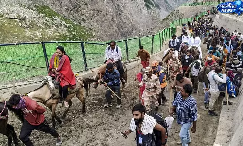 छह दिन बाद फिर शुरू हुई अमरनाथ यात्रा छह दिन बाद फिर शुरू हुई अमरनाथ यात्रा