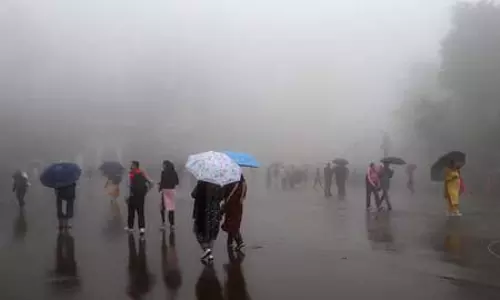 गुजरात के कई जिले जलमग्न; बंगाल, बिहार और सिक्किम समेत कई राज्यों में बारिश का पूर्वानुमान गुजरात के कई जिले जलमग्न; बंगाल, बिहार और सिक्किम समेत कई राज्यों में बारिश का पूर्वानुमान