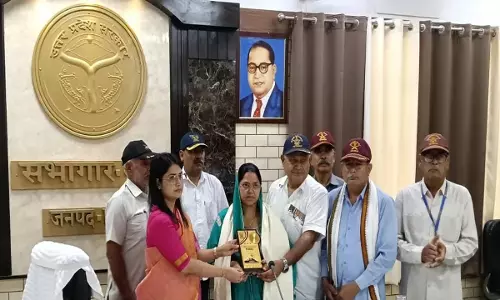 Hapur में गूंजा देशभक्ति का जज्बा, शहीदों के बलिदान को किया याद Hapur में गूंजा देशभक्ति का जज्बा, शहीदों के बलिदान को किया याद
