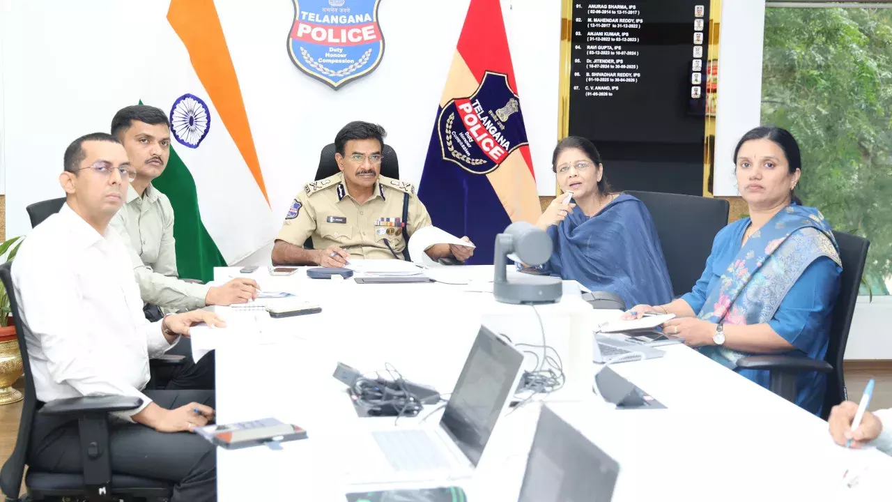 Telangana के DGP ने साइबर सुरक्षा में राज्य के प्रदर्शन को बेहतर बनाने का आह्वान किया Telangana के DGP ने साइबर सुरक्षा में राज्य के प्रदर्शन को बेहतर बनाने का आह्वान किया