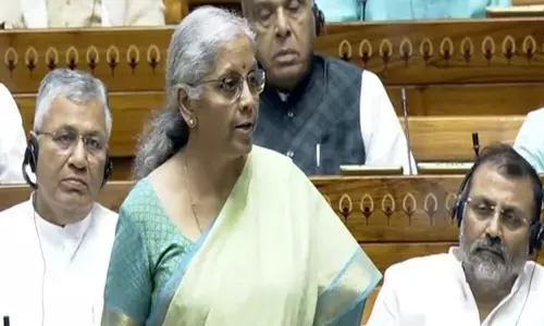 Tax नियम तोड़ने वालों पर गिरेगी गाज, निर्मला सीतारमण ने दिए आदेश Tax नियम तोड़ने वालों पर गिरेगी गाज, निर्मला सीतारमण ने दिए आदेश