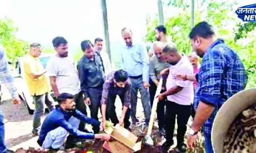 मोबाइल पोल के लिए खोदे गए गड्ढे में फंसे तेंदुए के शावक का दो घंटे बाद सफल रेस्क्यू