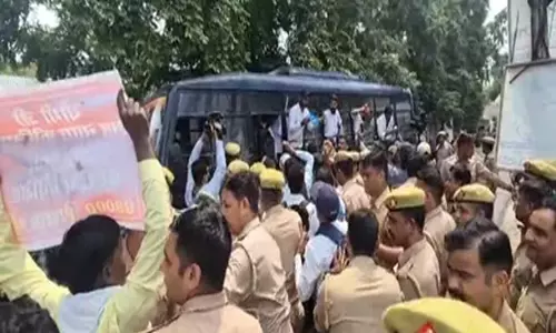 Bihar  बंद का दिखा उग्र असर, छपरा समेत कई जिलों में आगजनी और हंगामा