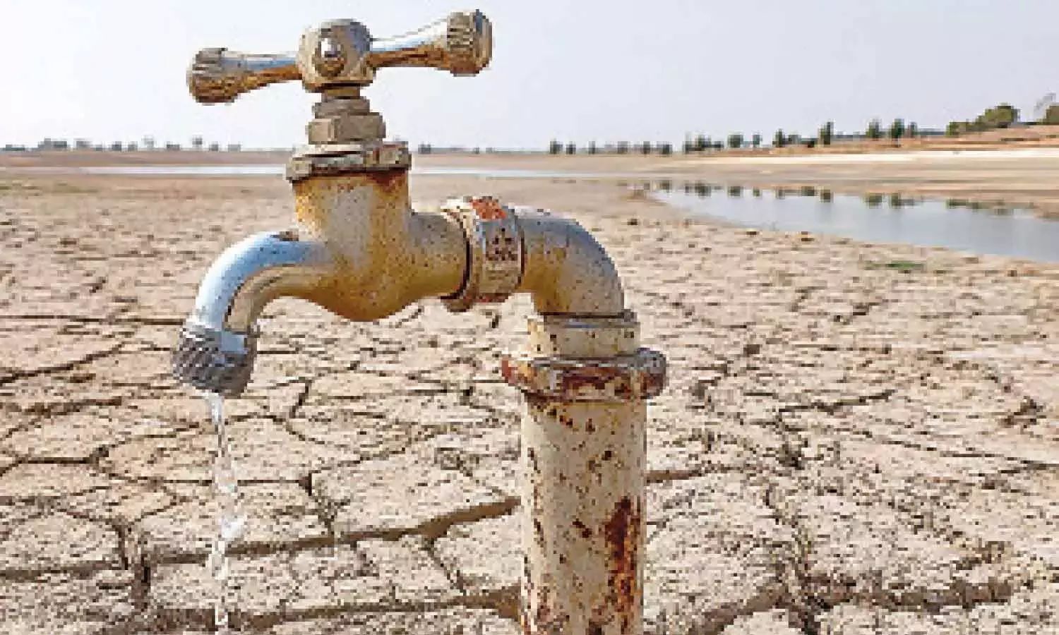 गहरे पानी में डूबा हैदराबाद: भूजल की कमी के कारण गहरे बोरवेल करने पड़ रहे हैं गहरे पानी में डूबा हैदराबाद: भूजल की कमी के कारण गहरे बोरवेल करने पड़ रहे हैं