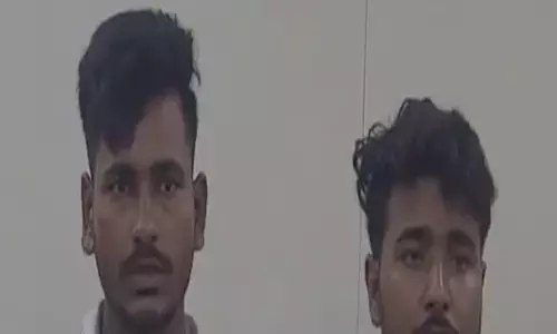 नशे के कारोबार पर प्रहार, दो तस्करों से भारी मात्रा में गांजा बरामद नशे के कारोबार पर प्रहार, दो तस्करों से भारी मात्रा में गांजा बरामद