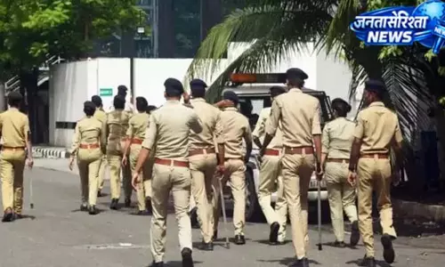 कुछ देर के लिए गया बाहर, घर पहुंचा तो मच गया हड़कंप कुछ देर के लिए गया बाहर, घर पहुंचा तो मच गया हड़कंप